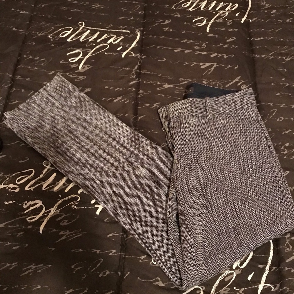 Navy and white drew ankle pants